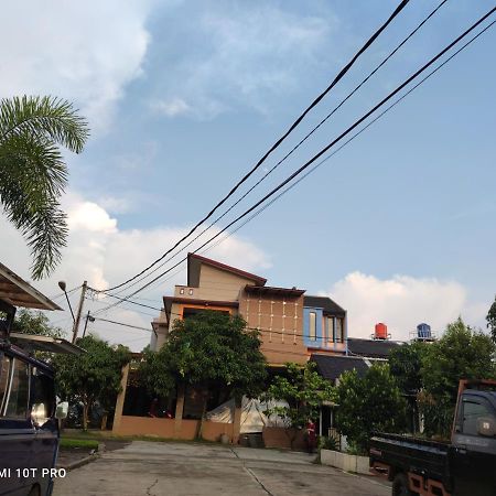 Guest House Premium Bandung Bagian luar foto