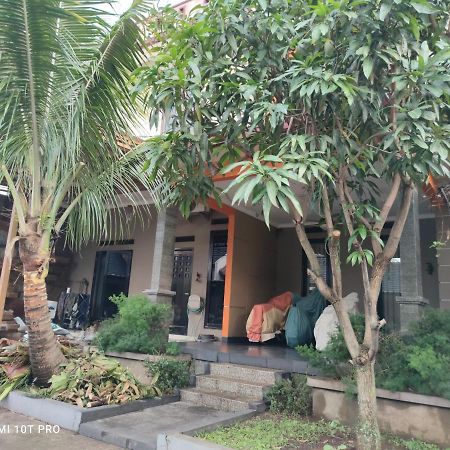 Guest House Premium Bandung Bagian luar foto